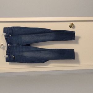 Old Navy Rockstar ladies jeans size 16/ inseam 25.5